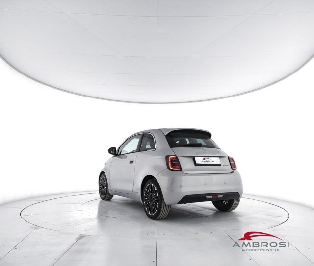 FIAT 500 1.0 HYBRID ICON - foto 4