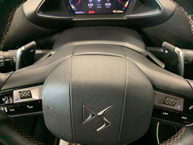 DS DS 3 CROSSBACK PERFORMANCE LINE 1.5 BLUEHDI STR - foto 10