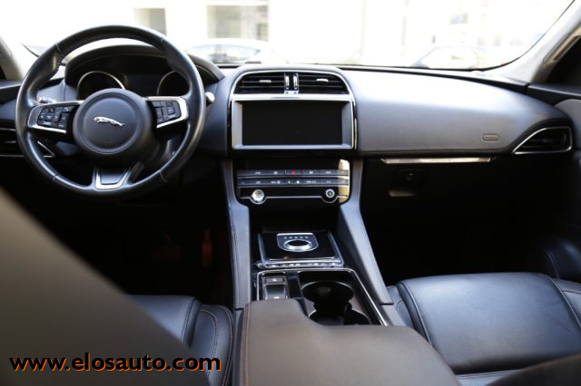 JAGUAR F-PACE 2.0 D 180 CV AWD AUT. CHEQUERED  - foto 13
