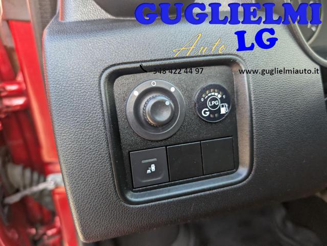 DACIA DUSTER 1.0 TCE 100 CV ECO-G 4X2 PRESTIG - foto 35