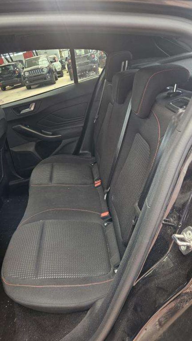 FORD FOCUS 5P ST-LINE 1.0T ECOBOOST HYBRID  - foto 12