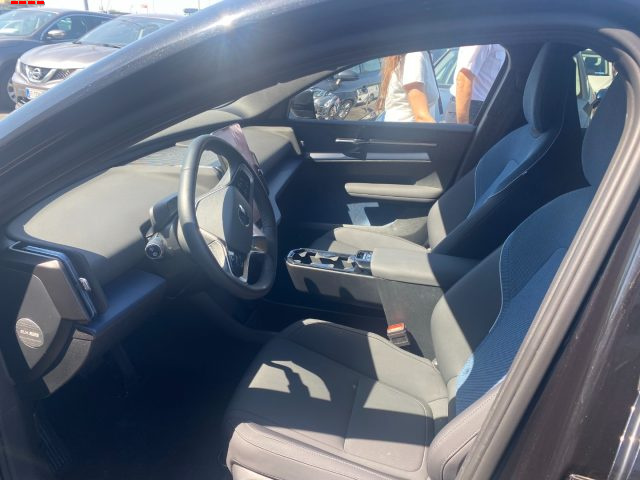 VOLVO EX30 SINGLE MOTOR RWD CORE - foto 8