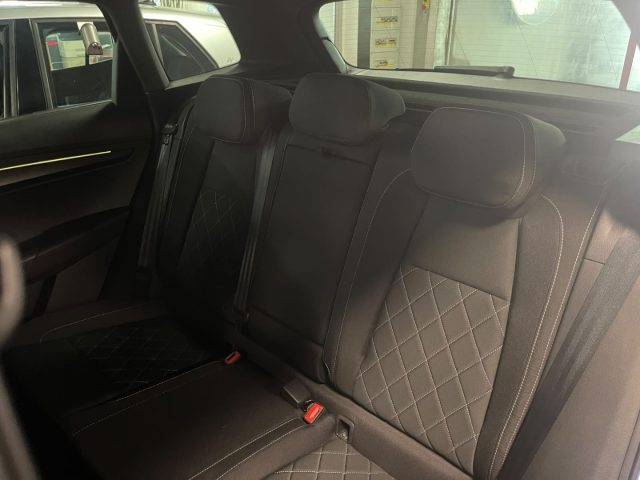 SKODA KAROQ 2.0 TDI SCR DSG SPORTLINE - foto 9