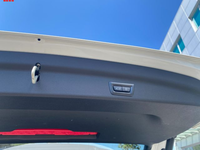BMW X1 SDRIVE 18D AVANGARDE - foto 7