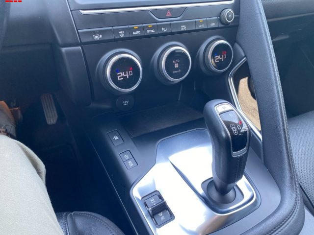 JAGUAR E-PACE 2.0D 150 CV AWD AUT. - foto 13