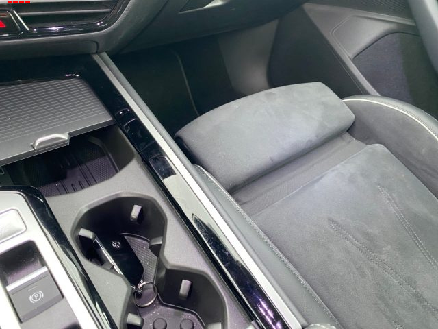 VOLKSWAGEN PASSAT 2.0 TDI 150 CV SCR DSG ELEGANZE - foto 12