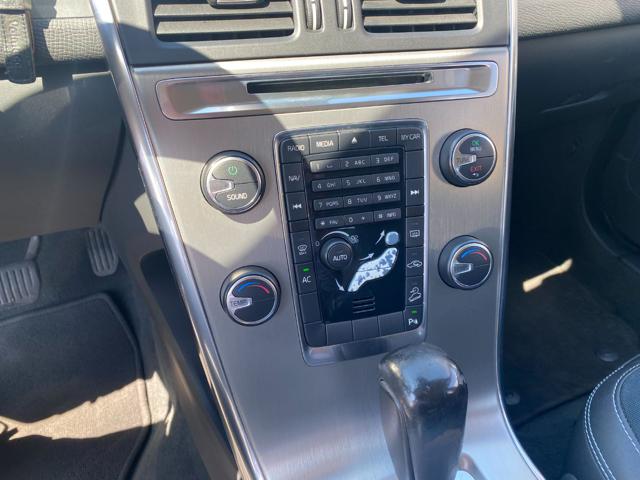 VOLVO XC60 D3 AWD GEARTRONIC KINETIC - foto 9