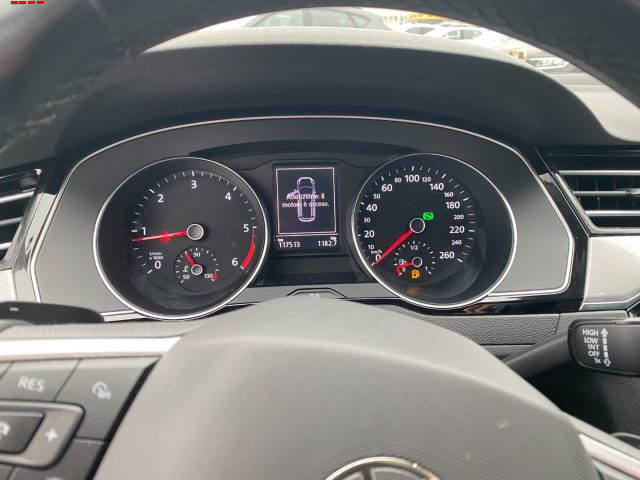 VOLKSWAGEN PASSAT VARIANT 2.0 TDI SCR EVO DSG BUSINESS - foto 8
