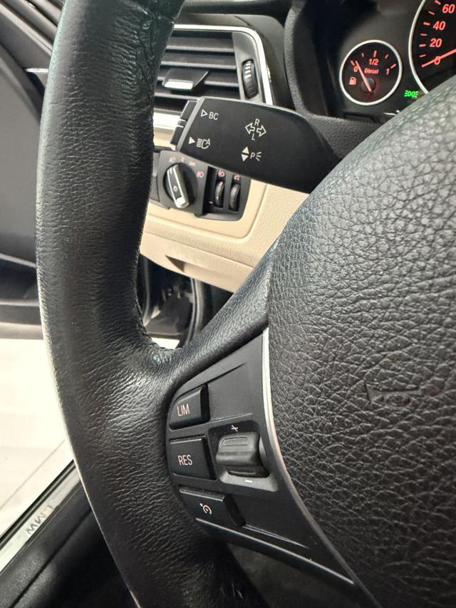 BMW 320 D EFFICIENT DYNAMICS TOURING LUX - foto 19