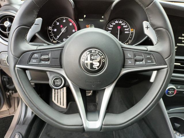 ALFA ROMEO GIULIA 2200 TD VELOCE 210CV AT8 Q4 PELL - foto 16