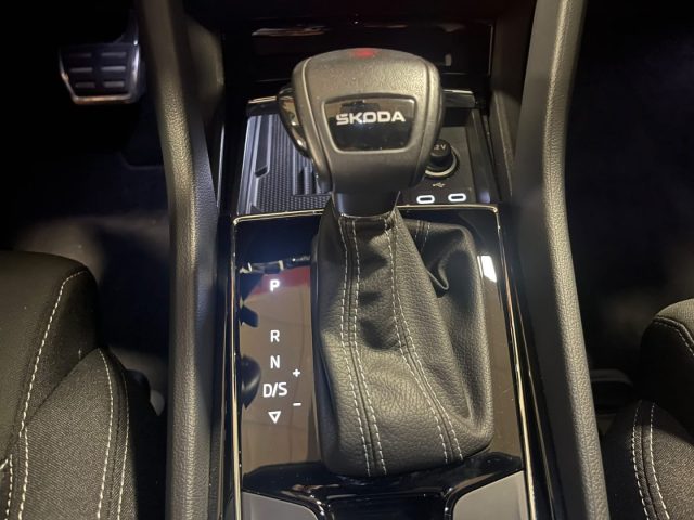 SKODA KAROQ 2.0 TDI SCR DSG SPORTLINE C/GRIM - foto 21