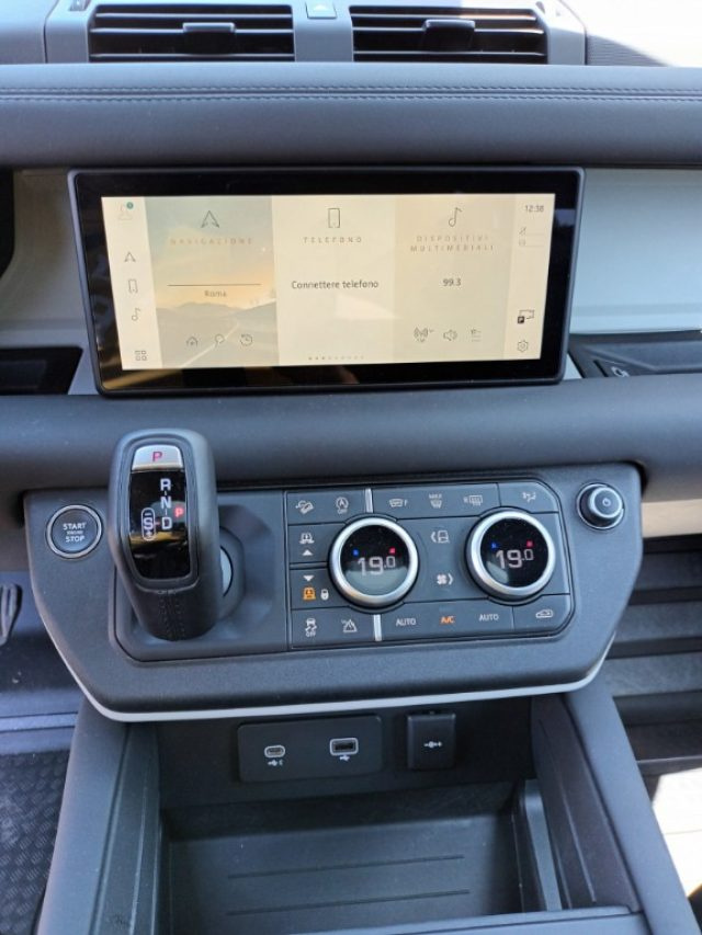 LAND ROVER DEFENDER 110 3000D I6 250CV AWD AUTO X-DY - foto 11