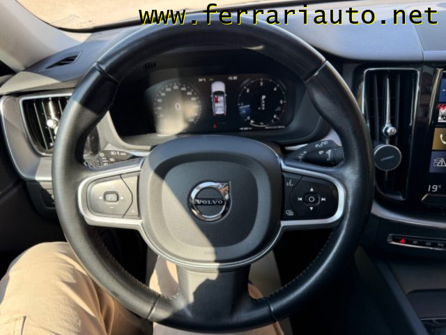 VOLVO XC60 D4 MOMENTUM AUTOMATICA - foto 19