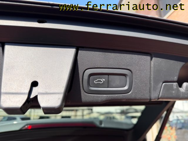 VOLVO XC60 D4 MOMENTUM AUTOMATICA - foto 24