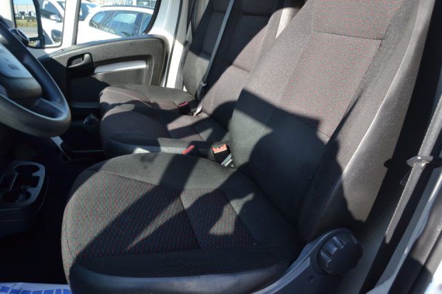 CITROEN JUMPER 33 BLUEHDI 140 S&S PLM-TM FURGON - foto 10