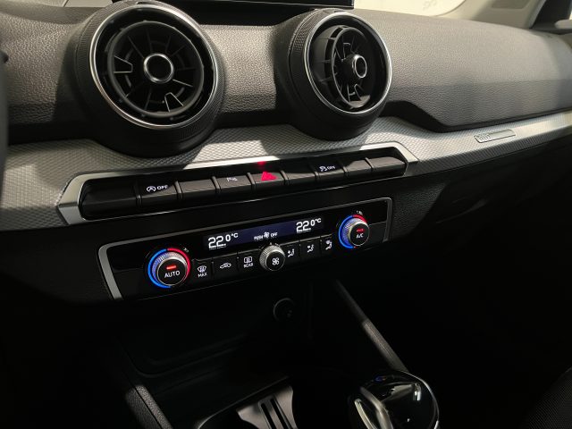 AUDI Q2 35 TFSI S-TRONIC BUSINESS ADVANC - foto 8