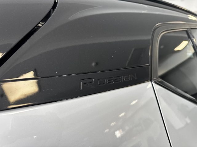 VOLVO XC40 2.0 D3 150 CV GEARTRONIC R-DESIG - foto 11