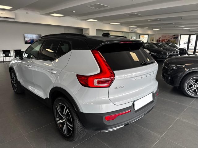 VOLVO XC40 2.0 D3 150 CV GEARTRONIC R-DESIG - foto 6