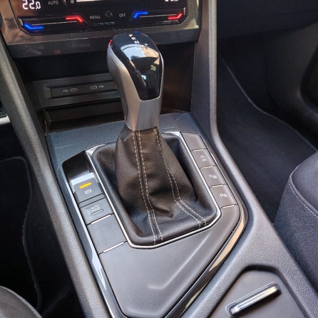VOLKSWAGEN TIGUAN R-LINE 2.0 TDI 150 CV SCR DSG - foto 8