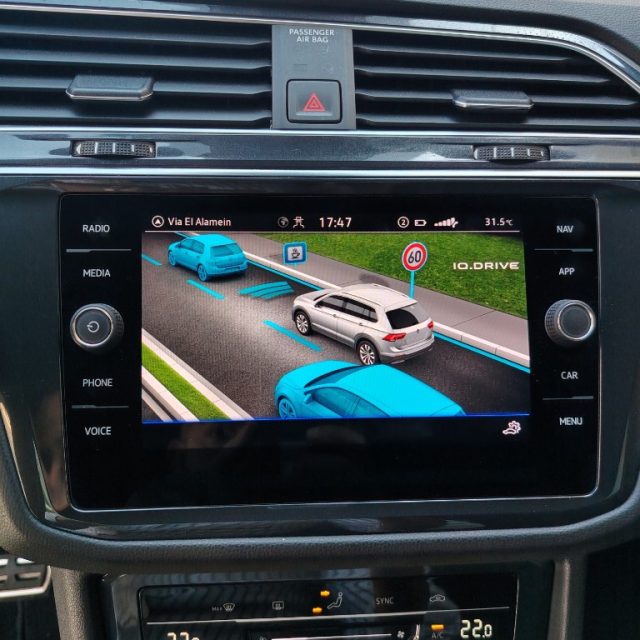 VOLKSWAGEN TIGUAN R-LINE 2.0 TDI 150 CV SCR DSG - foto 10