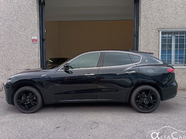 MASERATI LEVANTE MHEV 330 CV AWD GT - foto 19