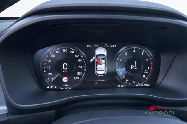 VOLVO XC40 T2 GEARTRONIC MOMENTUM PRO - foto 11