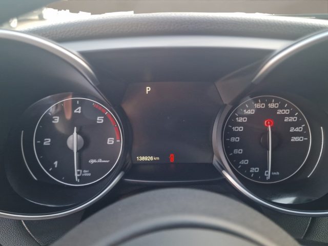 ALFA ROMEO GIULIA 2.2 TURBODIESEL 210 CV AT8 AWD Q - foto 11