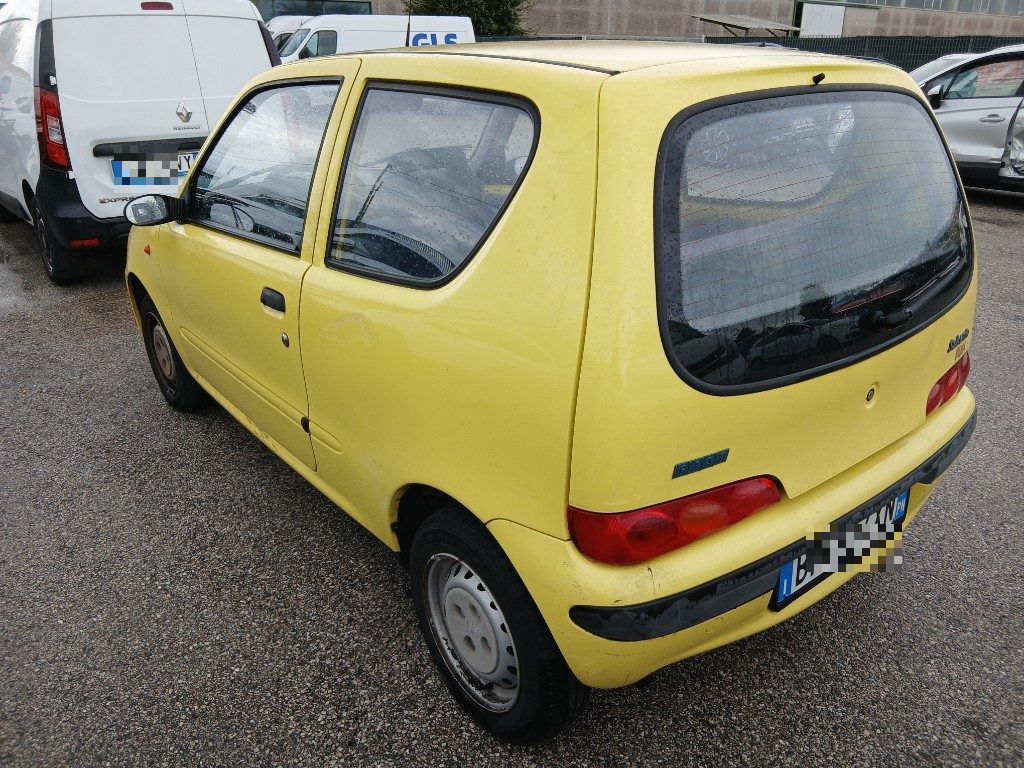 Immagine di FIAT Seicento 900i cat Fun del 04/2000 km 79543