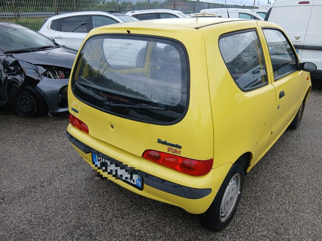 Immagine di FIAT Seicento 900i cat Fun del 04/2000 km 79543