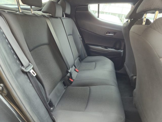 TOYOTA C-HR 1.8 HYBRID E-CVT BUSINESS - foto 12