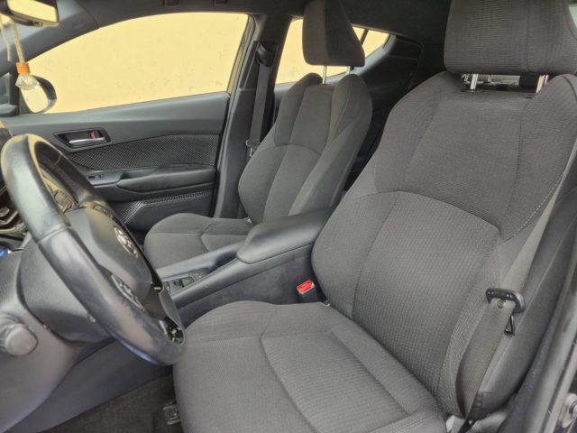 TOYOTA C-HR 1.8 HYBRID E-CVT BUSINESS - foto 7