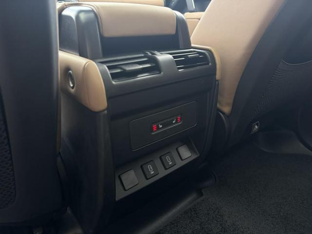 LAND ROVER DEFENDER 110 P300 E HYBRID AWD AUTO X-DYN - foto 15