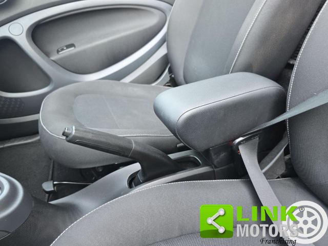 SMART FORTWO CABRIO 0.9 T PASSION 90CV AUT - foto 40