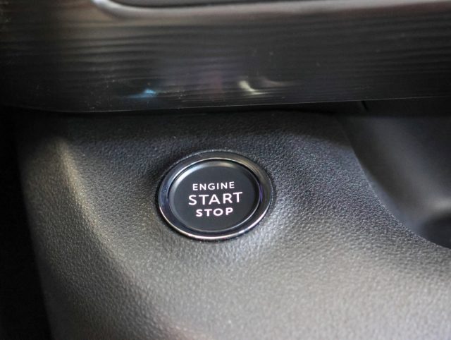 JEEP AVENGER 1.2 TURBO MHEV LONGITUDE *PROMO  - foto 22