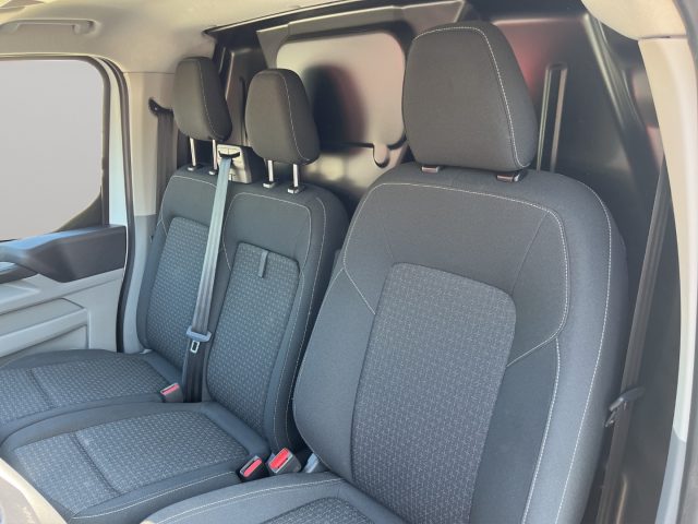 FORD TRANSIT CUSTOM L1H1 2.0 136 CV - foto 8