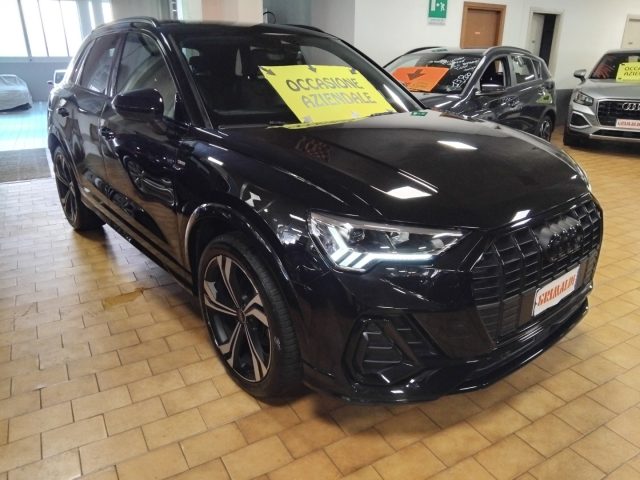 AUDI Q3 35 TDI S TR.IDENTITY BLACK 20" F - foto 2