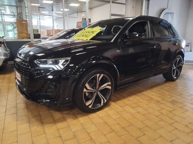 AUDI Q3 35 TDI S TR.IDENTITY BLACK 20" F - foto 4