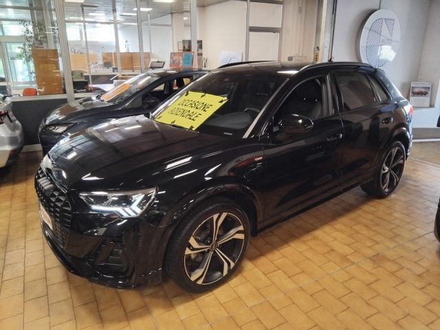 AUDI Q3 35 TDI S TR.IDENTITY BLACK 20" F - foto 5