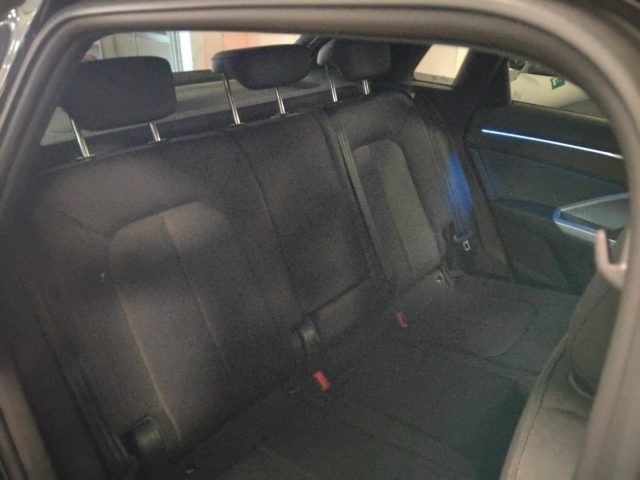 AUDI Q3 35 TDI S TR.IDENTITY BLACK 20" F - foto 14