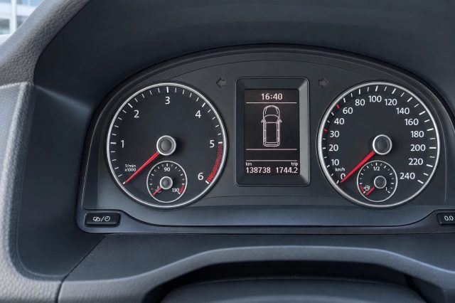 VOLKSWAGEN CADDY 2.0 TDI 4MOTION 4X4 ALLESTITO G. - foto 9