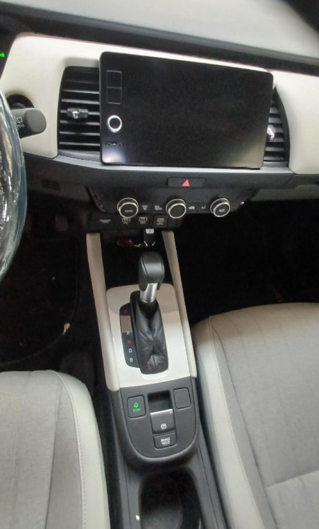 HONDA JAZZ 1.5 HEV ECVT POCHI KM!!!!! - foto 12