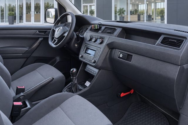 VOLKSWAGEN CADDY 2.0 TDI 4MOTION 4X4 ALLESTITO G. - foto 8