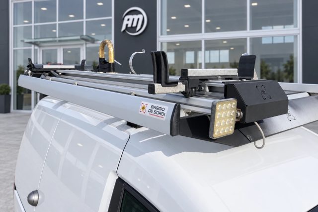 VOLKSWAGEN CADDY 2.0 TDI 4MOTION 4X4 ALLESTITO G. - foto 15
