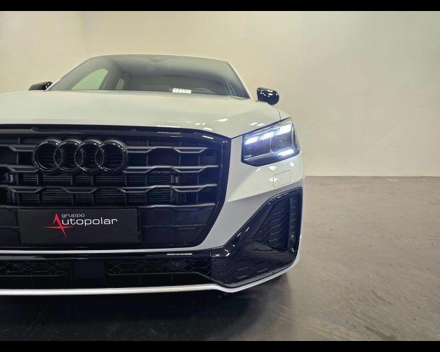 AUDI Q2 35 TFSI S-TRONIC IDENTITY BLACK - foto 11
