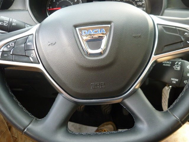 DACIA DUSTER 1.0 TCE 100 CV ECO-G 4X2 COMFORT - foto 15