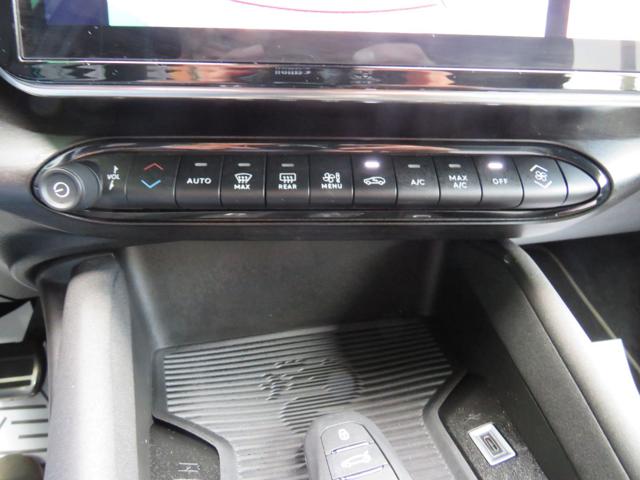 ALFA ROMEO JUNIOR 1.2 145 CV HYBRID EDCT6 SPECIALE - foto 14