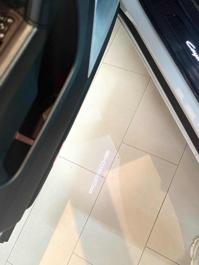 PORSCHE CAYENNE COUPÉ 3.0 V6 E-HYBRID - foto 12