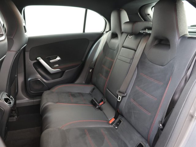 MERCEDES-BENZ A 180 AUTOMATIC AMG LINE *PROMO PARISI - foto 10