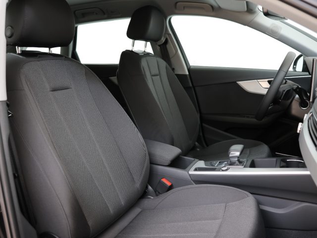 AUDI A4 AVANT 35 TFSI S TRONIC S LINE *P - foto 11