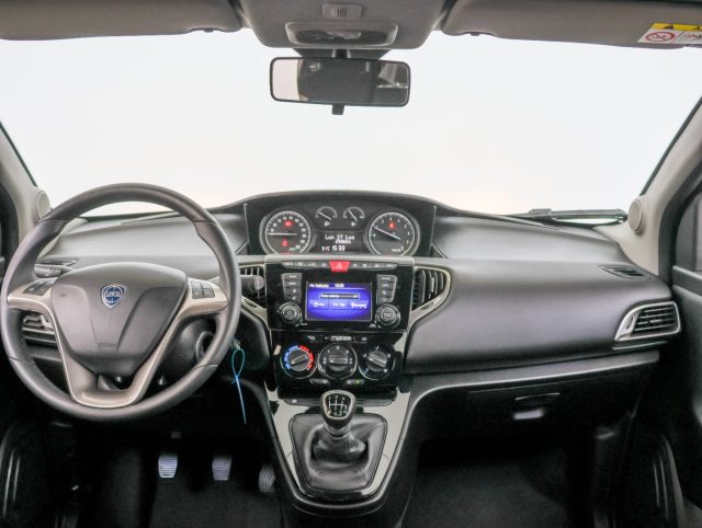 LANCIA YPSILON 1.0 FIREFLY 5P HYBRID MARYNE *PR - foto 13